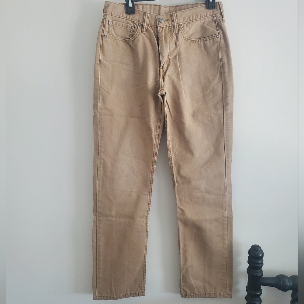 Levi Strauss & Co 514 Straight Fit Khaki colored pants 31 x 32